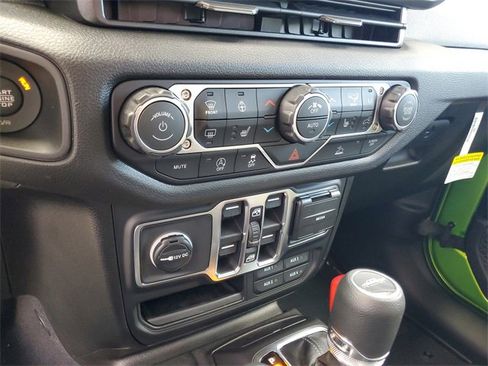 New 2026 Jeep Gladiator Sport image 29