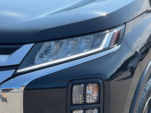 Used 2024 Mitsubishi Outlander Sport ES AWD/4WD image 33