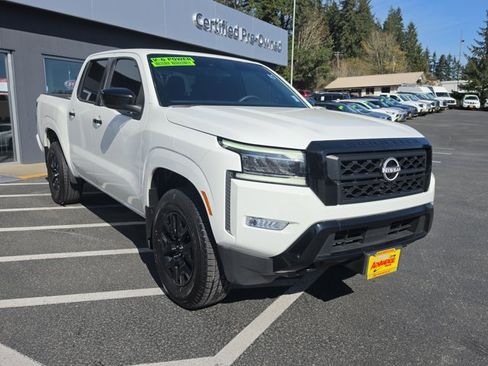 Certified 2023 Nissan Frontier SV w/ Midnight Edition Package AWD/4WD image 7