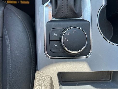 Used 2021 Chevrolet Blazer LT w/ Sound & Technology Package image 19