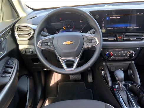 Used 2026 Chevrolet TrailBlazer LT w/ LT Cold Weather Package image 12