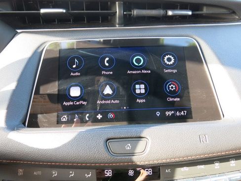 Used 2019 Cadillac XT4 Premium Luxury FWD image 27