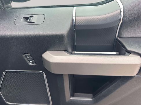 Used 2020 Ford F150 Lariat image 26