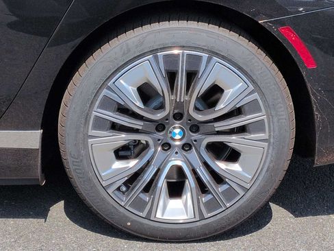Used 2026 BMW i7 xDrive60 RWD image 14