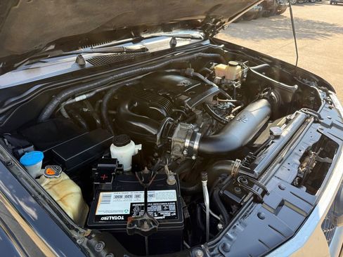Used 2015 Nissan Frontier PRO-4X AWD/4WD image 38
