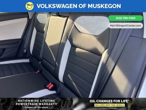 New 2026 Volkswagen Taos SEL image 23