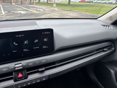 Used 2025 Kia K4 FWD image 30