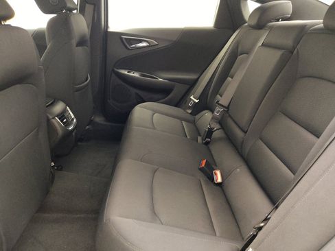 Used 2025 Chevrolet Malibu LT FWD image 17