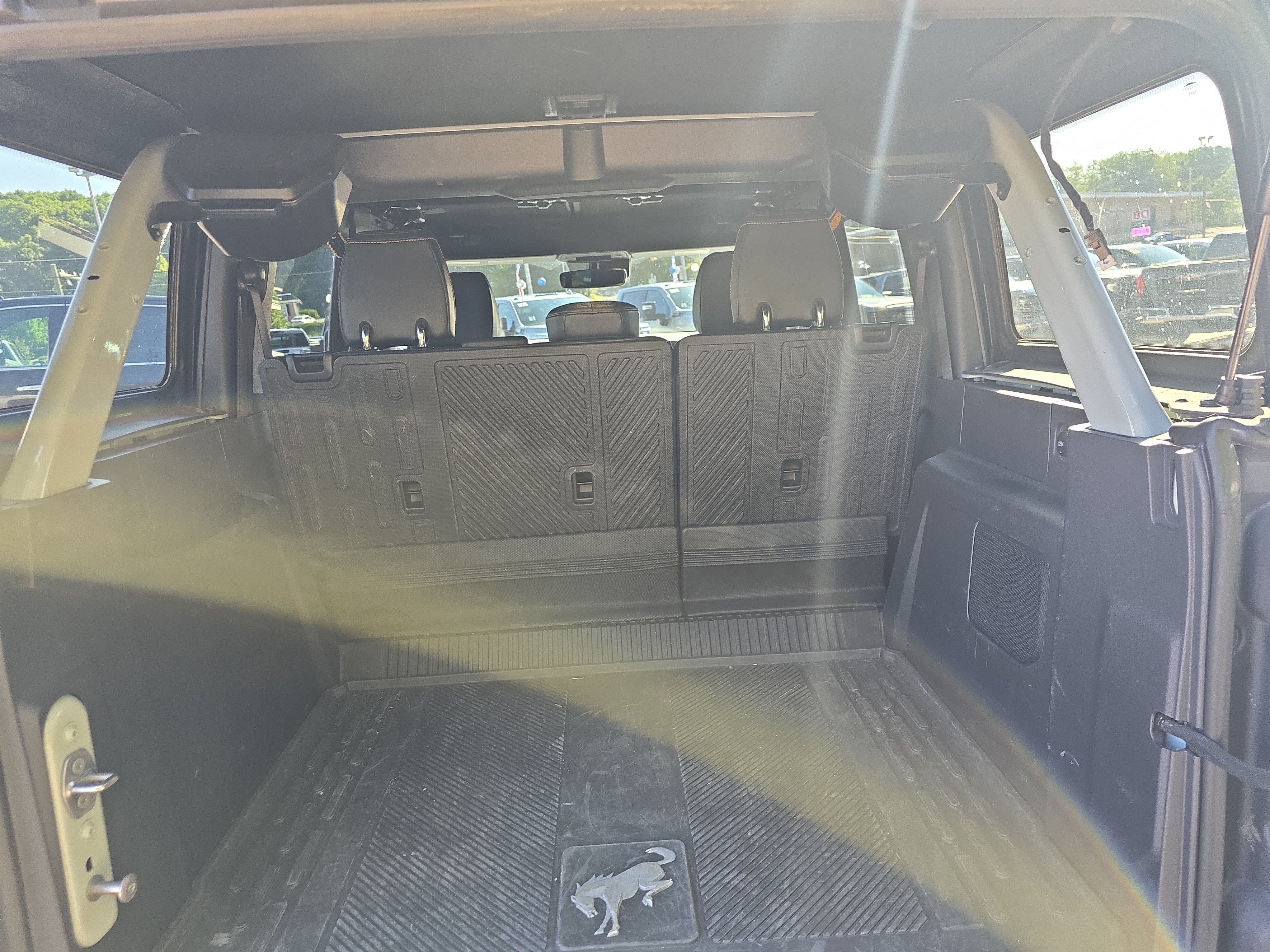 Used 2023 Ford Bronco Badlands w/ Sasquatch Package AWD/4WD image 5
