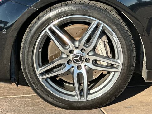 Used 2018 Mercedes-Benz E 300 image 33