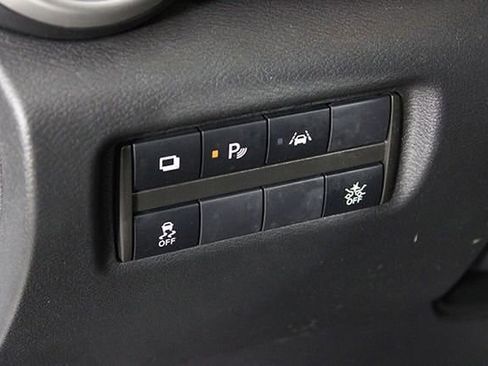 Used 2021 Nissan Versa S image 17