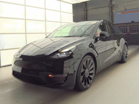 Used 2022 Tesla Model Y Performance AWD/4WD image 1