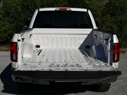 Used 2018 Ford F150 Lariat w/ Equipment Group 502A Luxury image 19