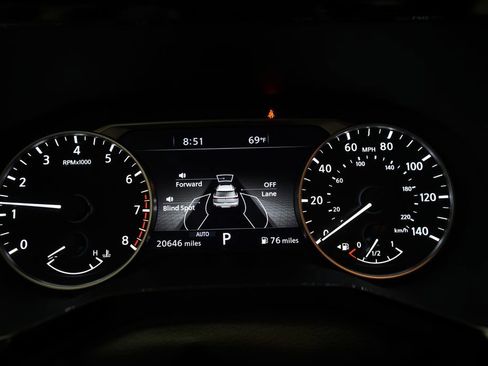 Certified 2025 Nissan Pathfinder SL w/ SL Premium Package AWD/4WD image 2