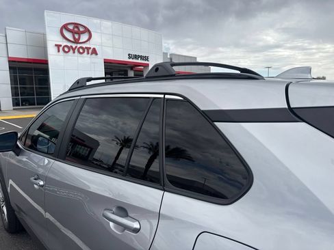 Used 2023 Toyota RAV4 XLE Premium FWD image 5