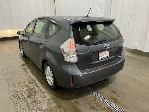 Used 2012 Toyota Prius V Two image 6