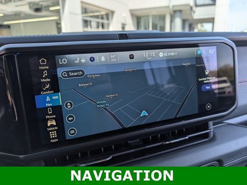 Used 2024 Jeep Wrangler Unlimited Rubicon w/ Capability Package image 3