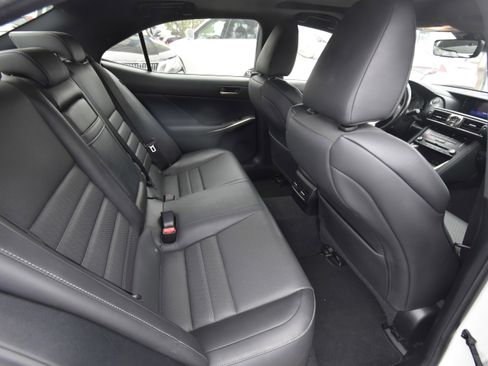 Used 2017 Lexus IS 200t F Sport w/ F Sport Package RWD image 10
