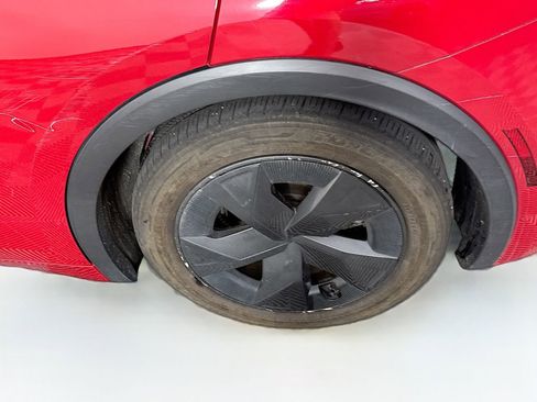 Certified 2023 Toyota Prius LE AWD/4WD image 6