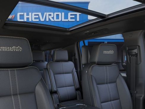 New 2026 Chevrolet Suburban High Country image 25
