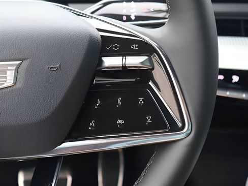 New 2026 Cadillac Optiq Luxury 1 RWD image 22