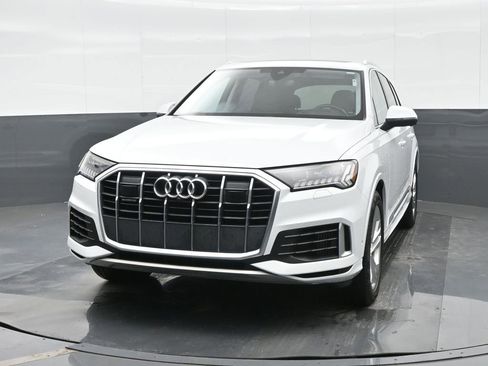 Used 2023 Audi Q7 3.0T Prestige image 12