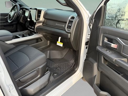 New 2026 RAM 3500 Big Horn AWD/4WD image 11