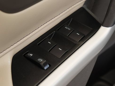 Used 2014 Ford Edge SEL w/ Equipment Group 205A FWD image 19