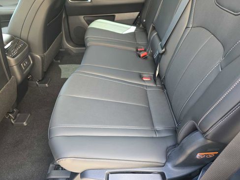 New 2026 INFINITI QX60 Luxe w/ Cargo Package FWD image 17