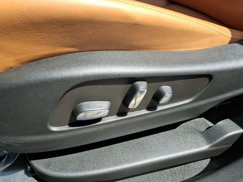 Certified 2023 Cadillac XT5 Premium Luxury FWD image 19
