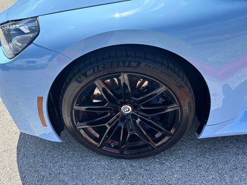 Used 2023 BMW M2 w/ Lighting Package RWD image 9