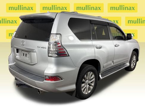 Used 2016 Lexus GX 460 w/ Premium Package AWD/4WD image 4