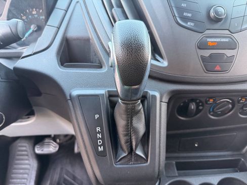 Used 2019 Ford Transit 250 130 Low Roof w/ Exterior Upgrade Package RWD image 39