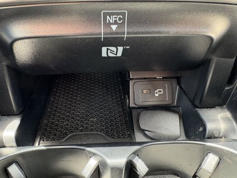 Used 2021 Mercedes-Benz E 350 4MATIC Sedan image 21