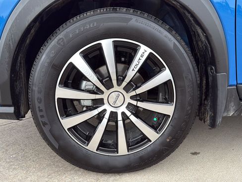 Used 2025 Nissan Kicks Play S FWD image 13