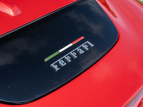Used 2024 Ferrari Roma Spider RWD image 15