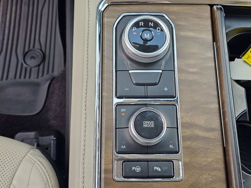 Used 2021 Ford Expedition Platinum AWD/4WD image 30