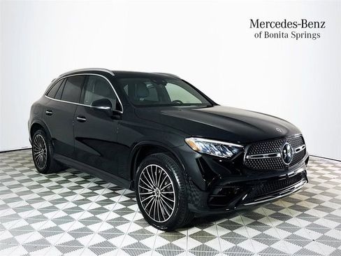 Used 2026 Mercedes-Benz GLC 300 image 1