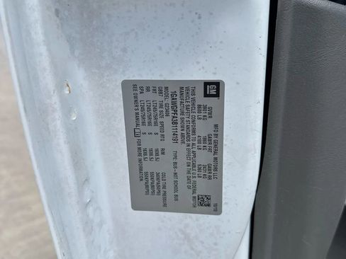 Used 2011 Chevrolet Express 2500 LS image 42