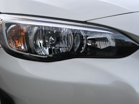 Used 2023 Subaru Crosstrek 2.0i Premium w/ Popular Package #3 image 11