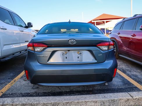 Used 2022 Toyota Corolla LE FWD image 9