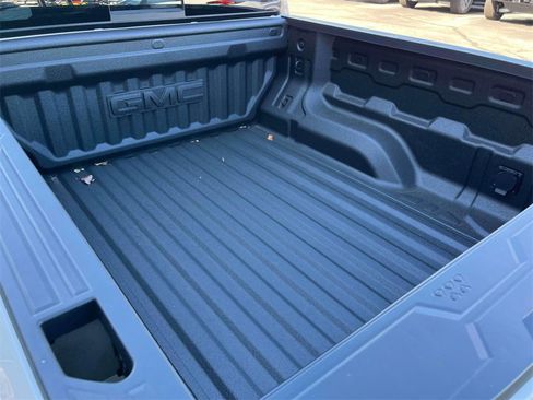 New 2026 GMC Canyon Elevation w/ Convenience Package image 11