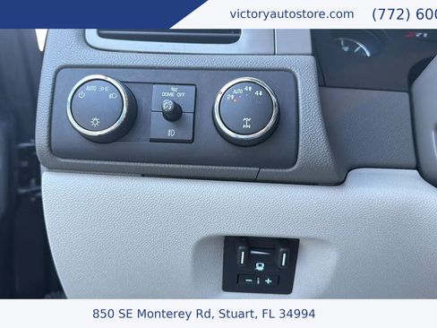 Used 2010 Chevrolet Avalanche LT w/ Suspension Package, Off-Road image 23