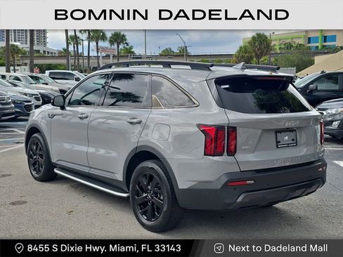 Used 2022 Kia Sorento S image 3