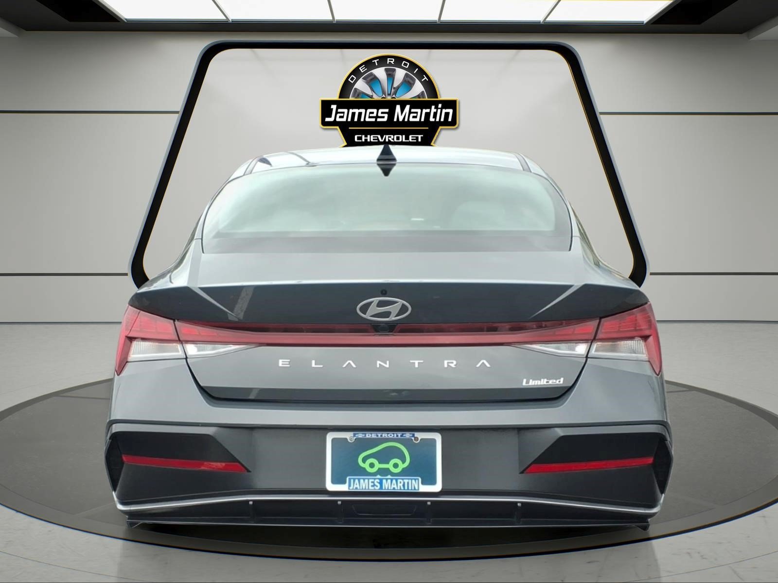 Used 2025 Hyundai Elantra Limited FWD image 5