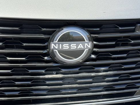 Used 2024 Nissan Sentra SV FWD image 8