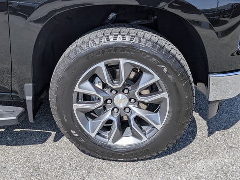 Used 2024 Chevrolet Silverado 1500 LT w/ All Star Edition Plus AWD/4WD image 10