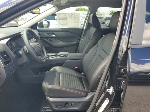 New 2025 Nissan Rogue SV w/ Rock Creek Premium Package image 15