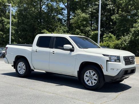 Used 2024 Nissan Frontier SV w/ SV Convenience Package RWD image 8