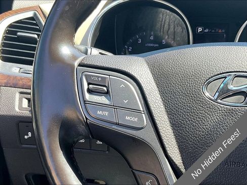 Used 2018 Hyundai Santa Fe Limited AWD/4WD image 16